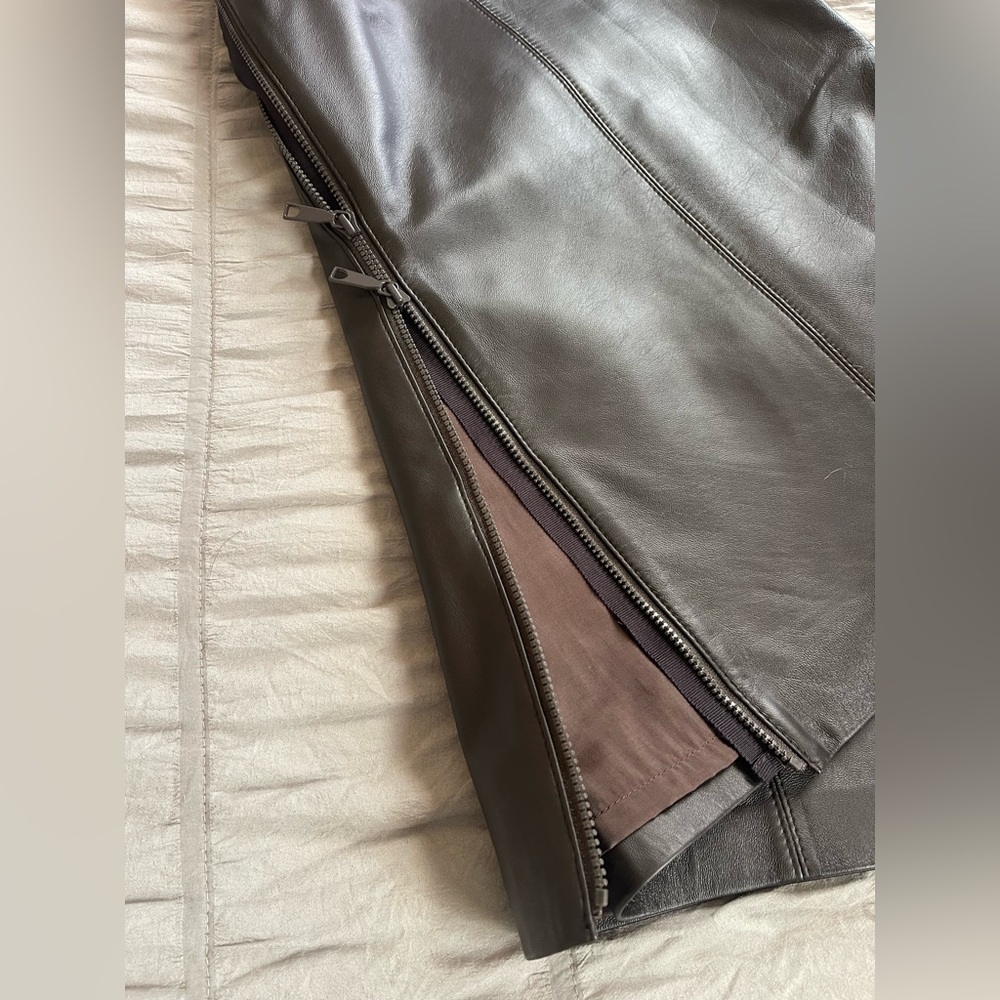 NWOT. 100% leather.Lafayette 148 New York Dark Brown  Pencil Skirt - Picture 9 of 11